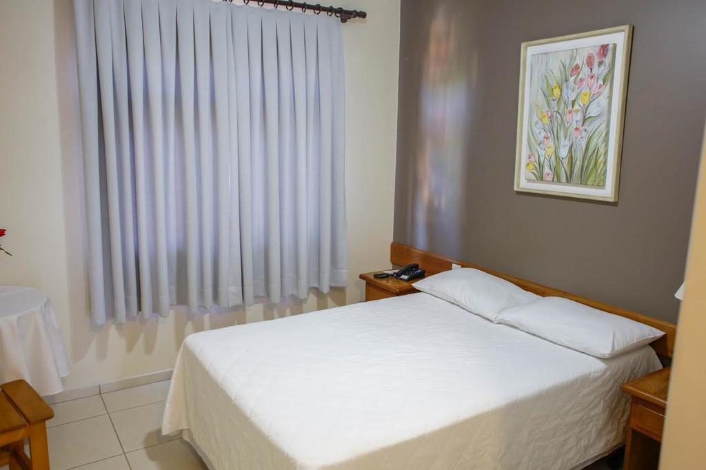 Hotel Abib Irati  Εξωτερικό φωτογραφία