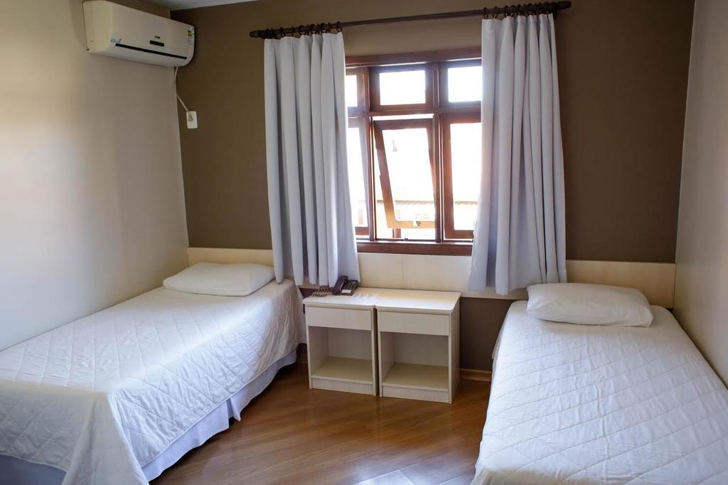 Hotel Abib Irati  Εξωτερικό φωτογραφία